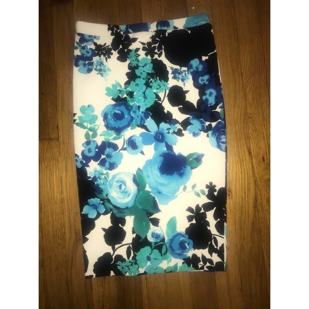 Floral Stretch Pencil Skirt